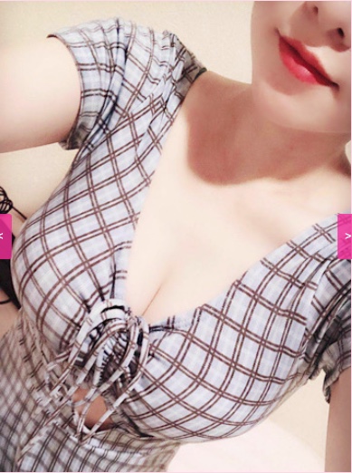 小柄爆乳嬢と対戦