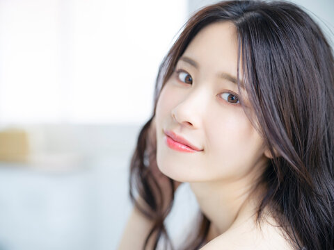 【激ヤバ】超美女にトイレで中出しセックスできる高級ソープ