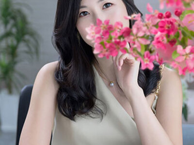 【吉原ソープ】ローテンブルクの彩木菜帆 — 清楚な顔して攻めがエグい、スレンダー美脚の全身リップ